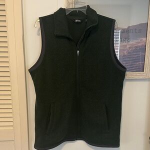 NWOT Size XLarge Eastern Mountain Sports Green Full Zip Vest